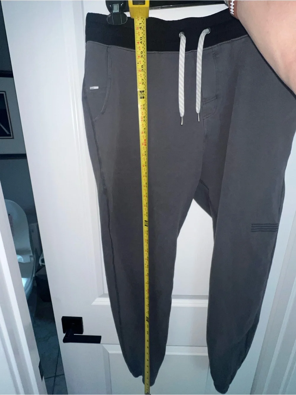 Vuori Men’s XXL Gray Jogger Sweatpants Drawstring Athletic Lounge Pants